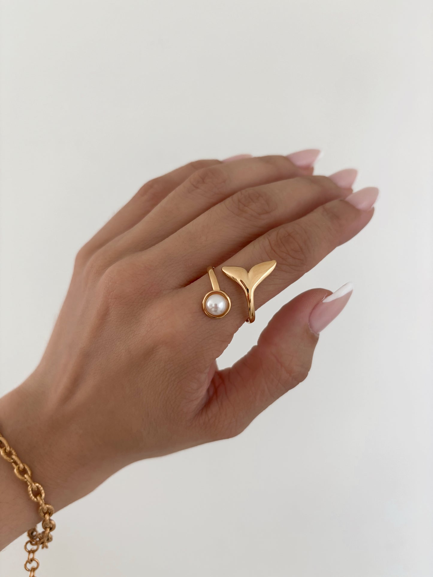 Pearly Dolphin Ring