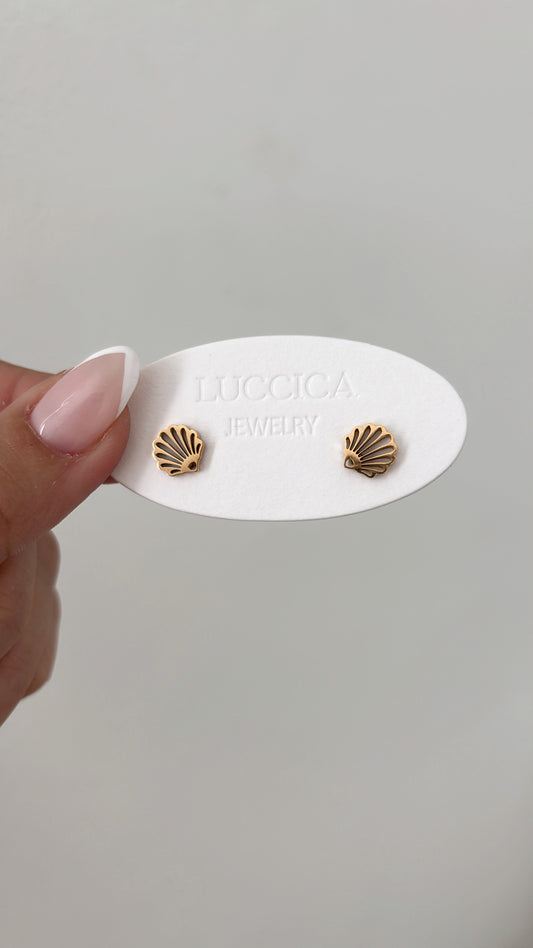 Conchita Studs