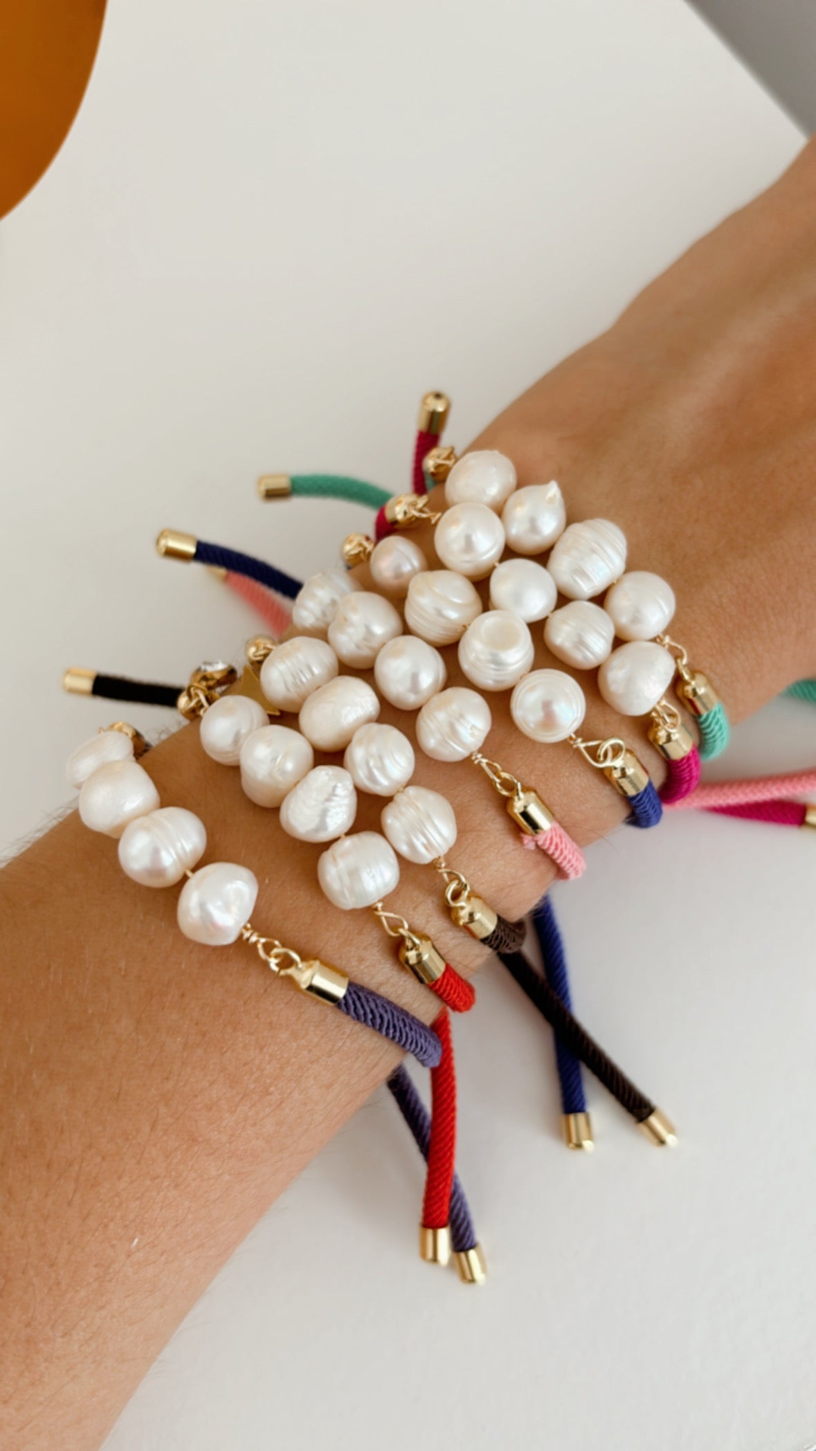 Colored Pearl Bracelet